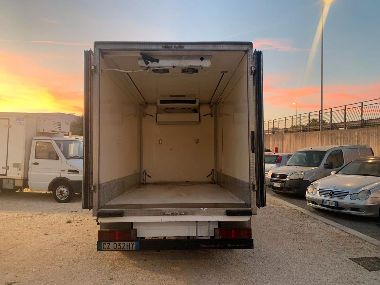 MERCEDES SPRINTER COIBENTATO REFRIGERATO DOPPIA TEMPERATURA