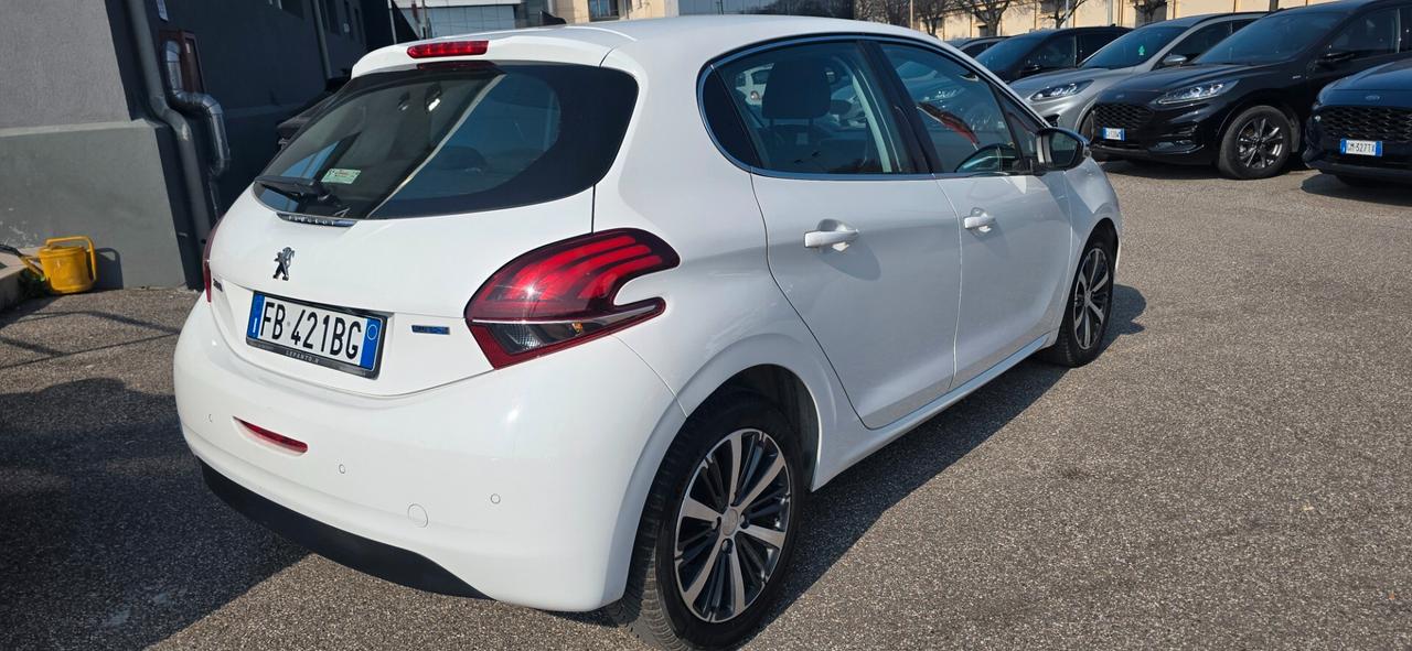 Peugeot 208 1.6 e-HDi 92 CV Stop&Start 5 porte Allure