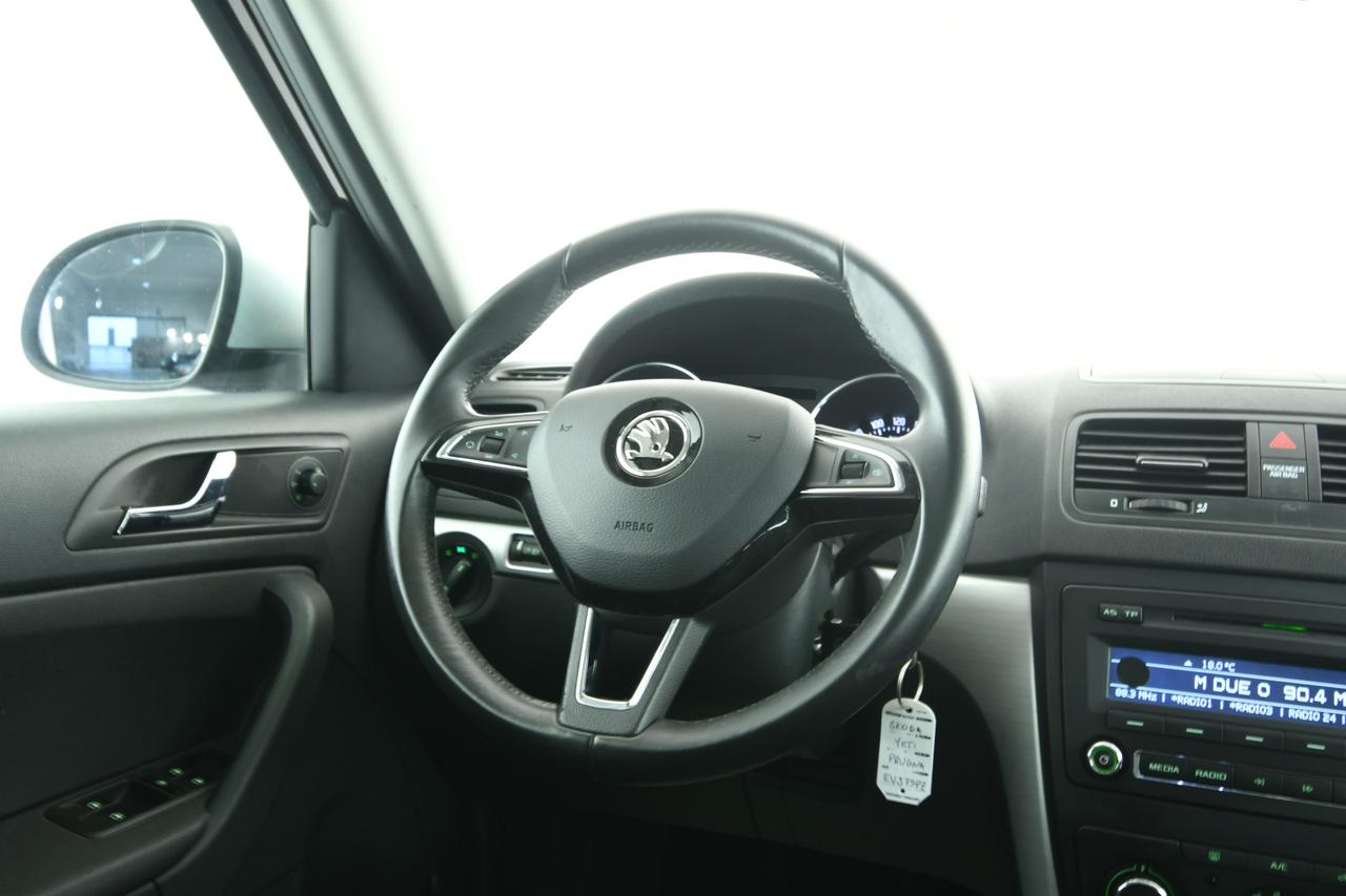 SKODA Yeti 2.0 tdi Elegance 4x4 140cv X COMMERCIANTI+TETTO PANORAMICO