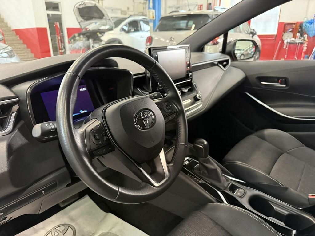 Toyota Corolla 1.8 Hybrid Style CVT