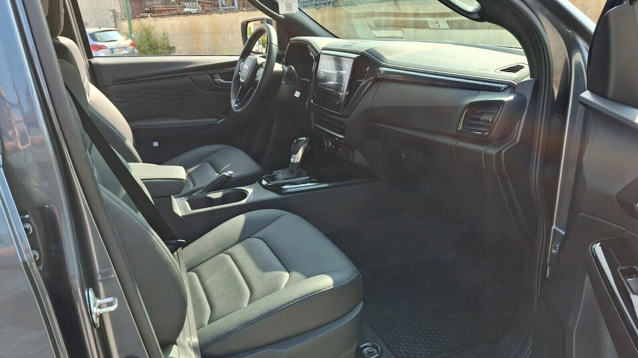 Isuzu D-Max N60 D-Max N60 1.9 aut. Crew Nitro Sport Cab