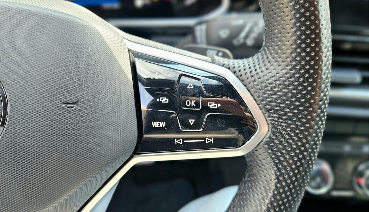 Volkswagen T-Roc 2.0 TDI 150CV DSG R-Line