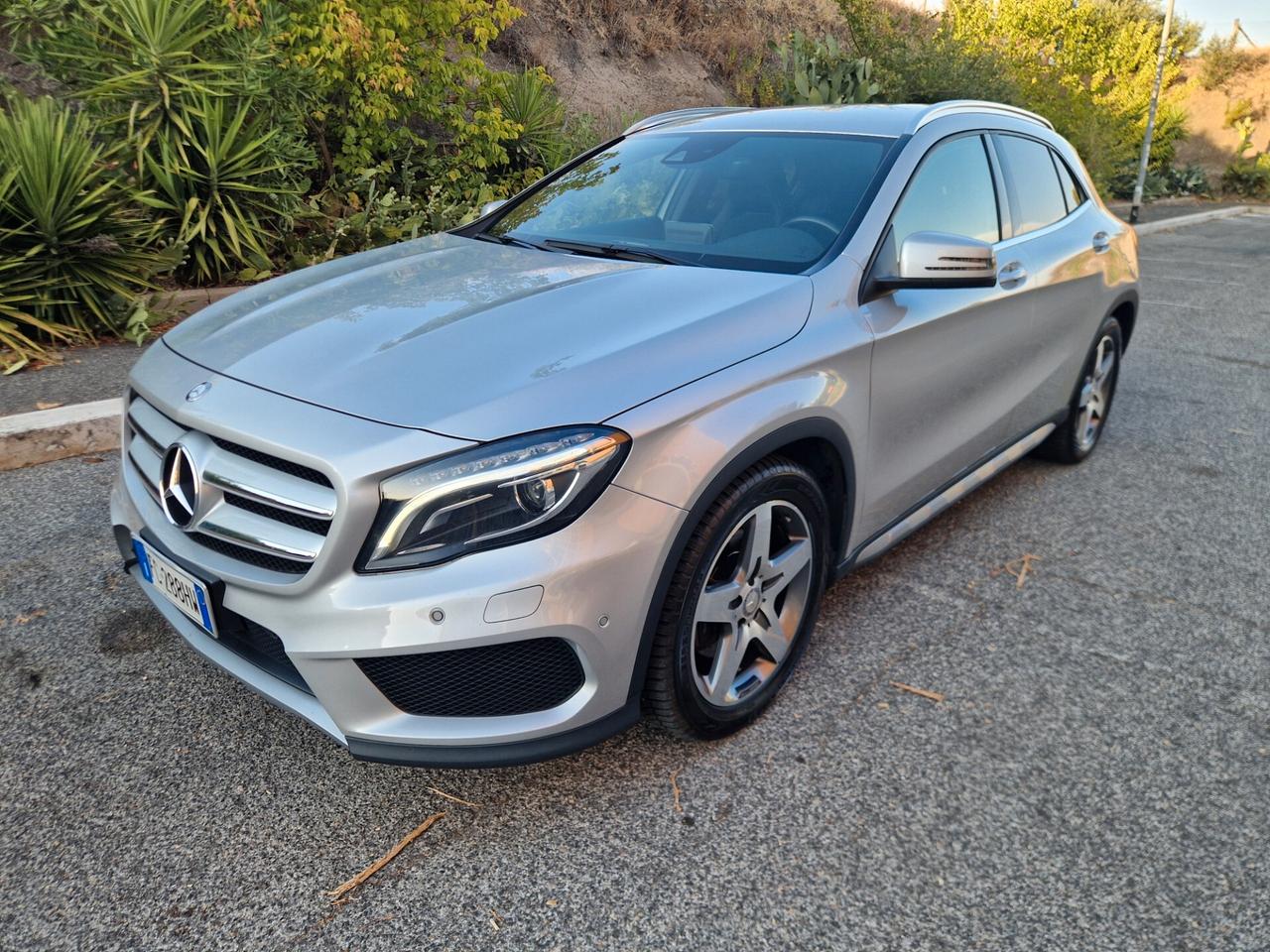 Mercedes-benz GLA 220 d Automatic Premium 106 mila km
