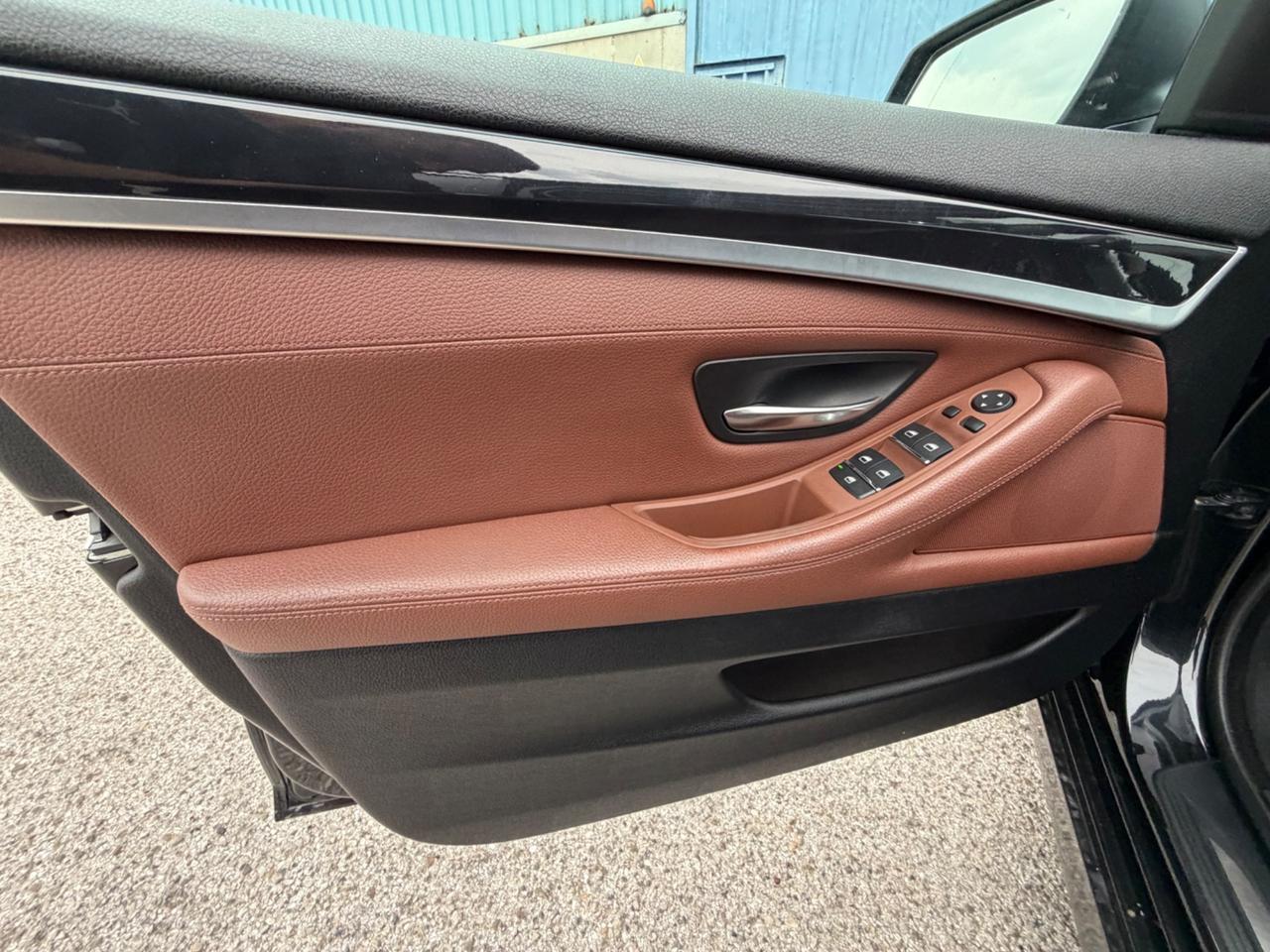 Bmw 525 525d xDrive Touring Luxury