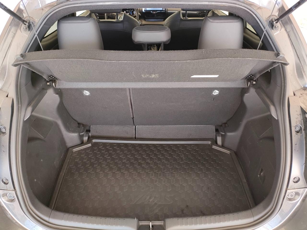 TOYOTA Yaris IV 2020 - Yaris 1.5h Lounge