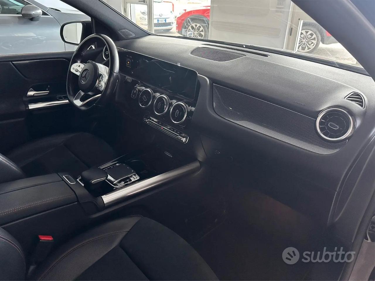 Mercedes-Benz B 180d Premium AMG - 114.000km