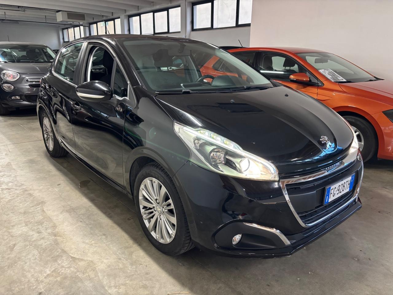 Peugeot 208 1.2 BENZINA Active OK NEOPATENTATI