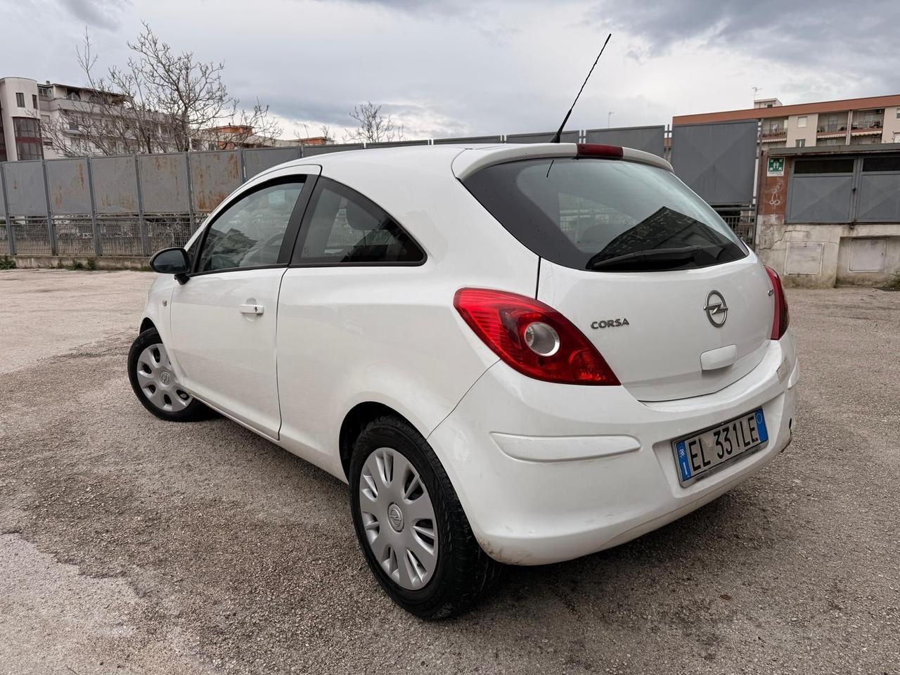 Opel Corsa 1.3 CDTI 95CV F.AP. 3 porte b-color