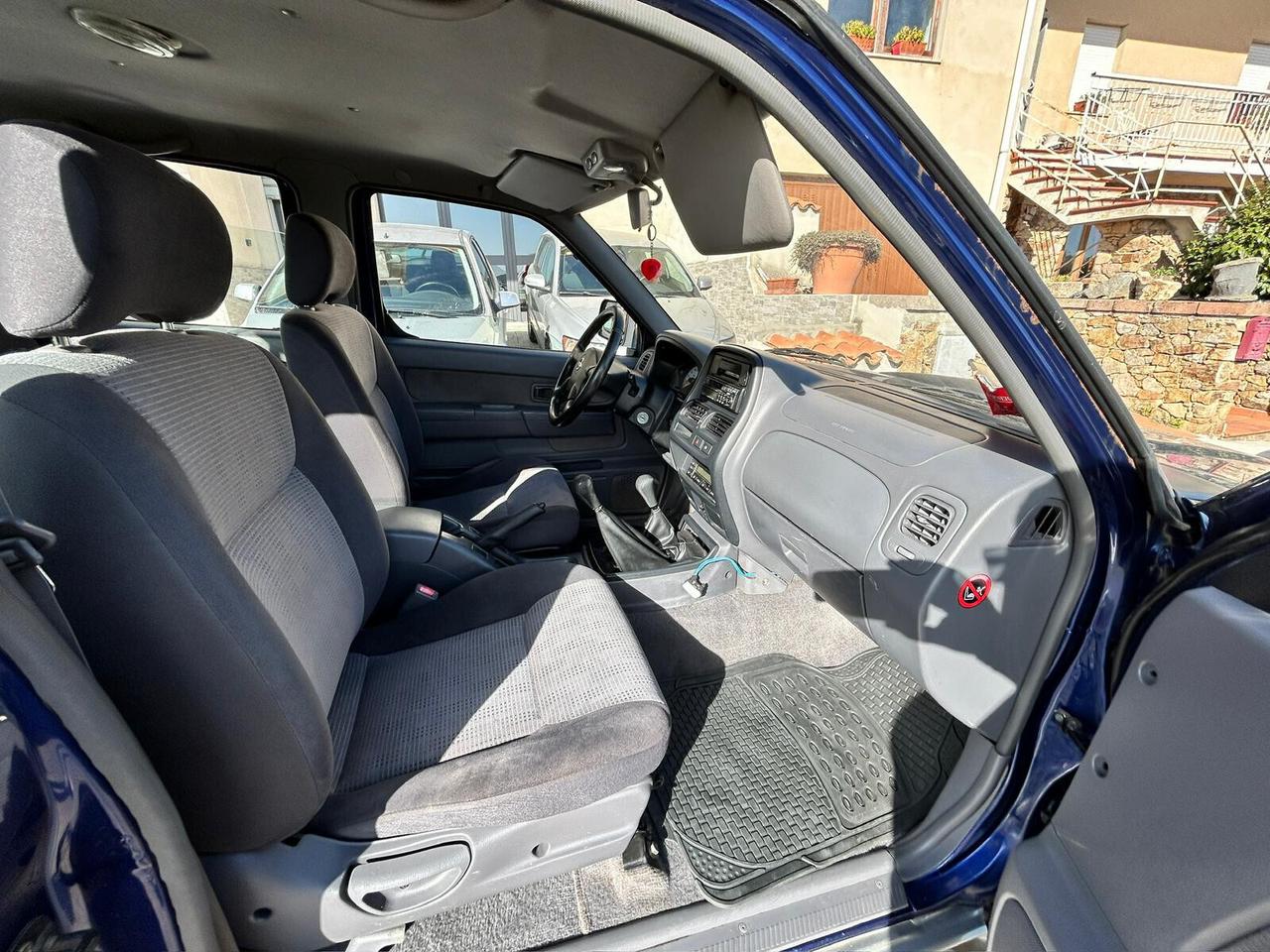Nissan NAVARA 2.5 TD 4 porte Double Cab PICK-UP