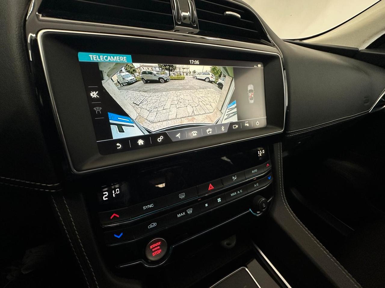 Jaguar F-Pace 2.0 D 180 CV AWD aut. R-Sport