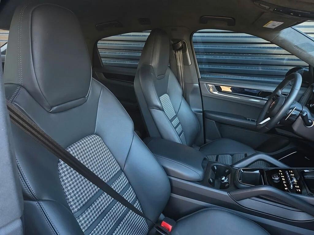 Porsche Cayenne Coupé 4.0 GTS NOLEGGIO LUNGO TERMINE - LEASING FULL INCLUSIVE