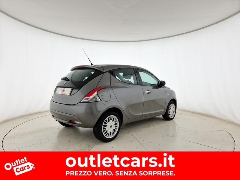 Lancia Ypsilon 1.2 silver 69cv