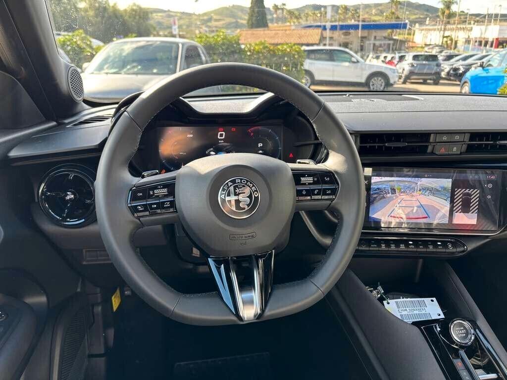 Alfa Romeo Junior 1.2 145 CV Hybrid eDCT6 Speciale KM 0 IVA ESPOSTA Tua a soli 269 Euro al mese