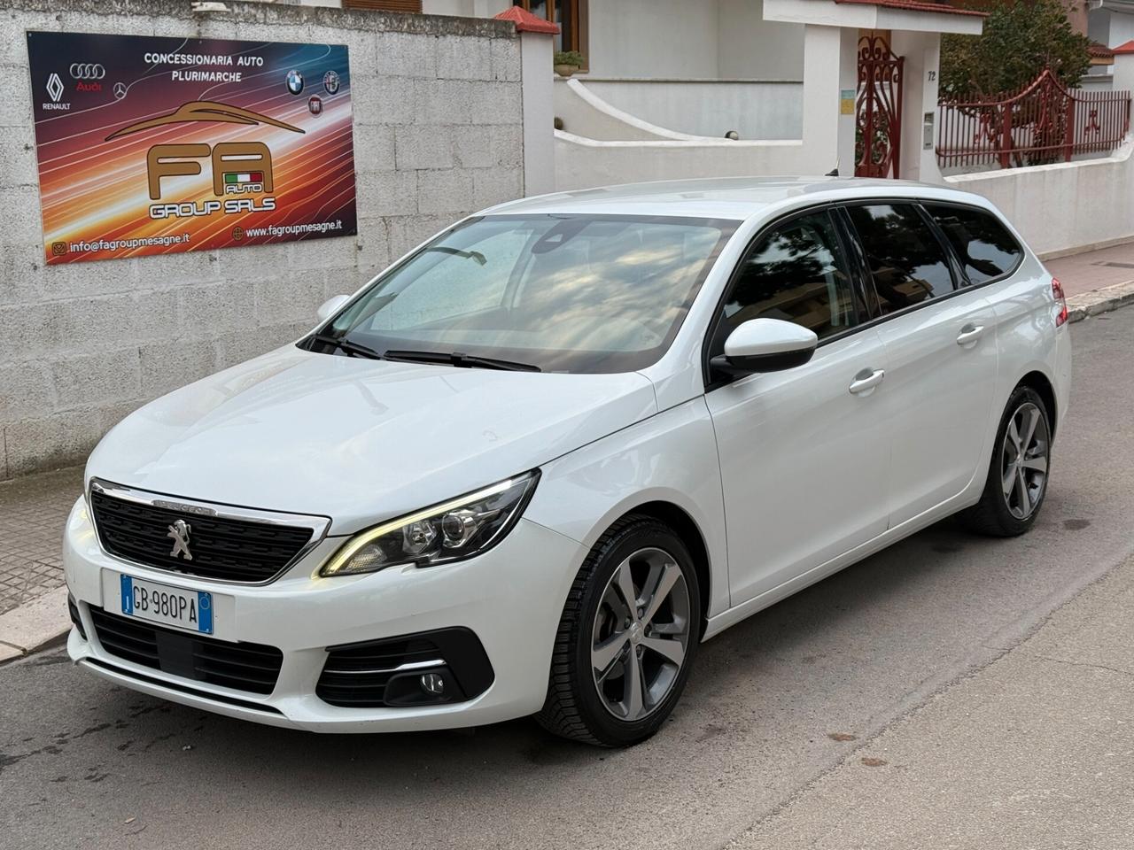 Peugeot 308 1.5 BlueHDi 130 EAT8 Allure NAVI 2020