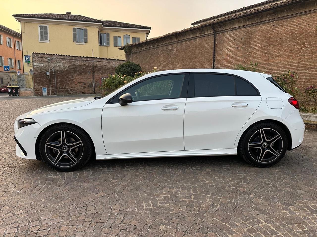Mercedes-benz A 180 auto AMG Premium MHEV
