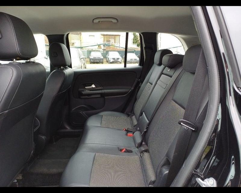 Mercedes-Benz GLB GLB 180 d Automatic Business