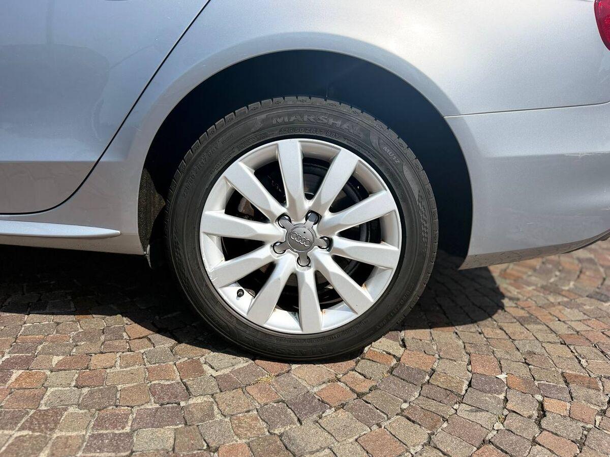 Audi A4 2.0 tdi Business 150cv multitronic E5