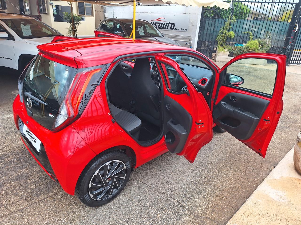 Toyota Aygo 1.0 VVT-i 5 porte x-play 2019