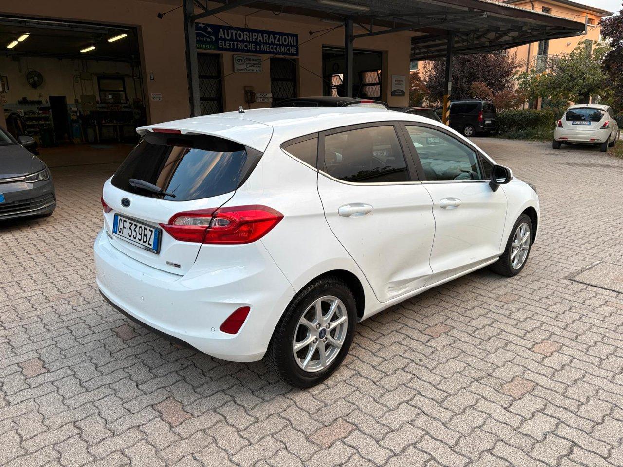 Ford Fiesta 5 Porte Fiesta 5p 1.0 hybrid Titanium s&s 125cv OK NEOPATENTATO