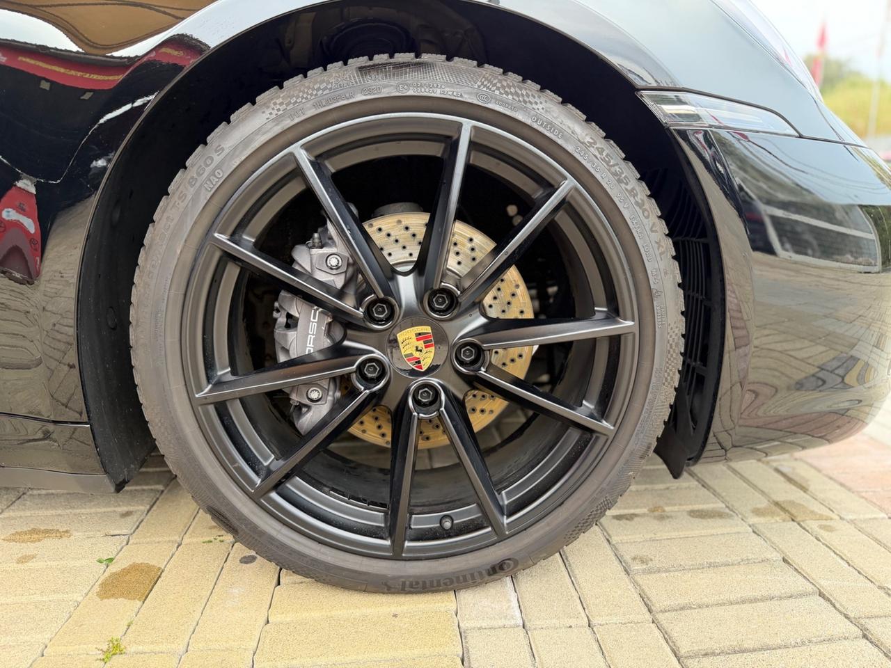 Porsche 992 911 Coupe 3.0 Carrera total black/Porsche Approved