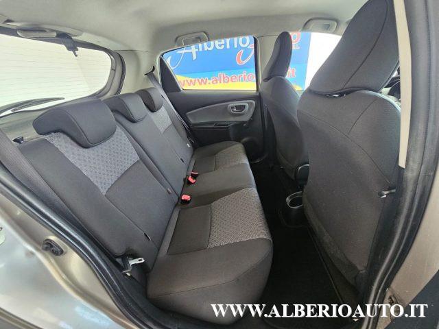 TOYOTA Yaris 1.0 5 porte Lounge