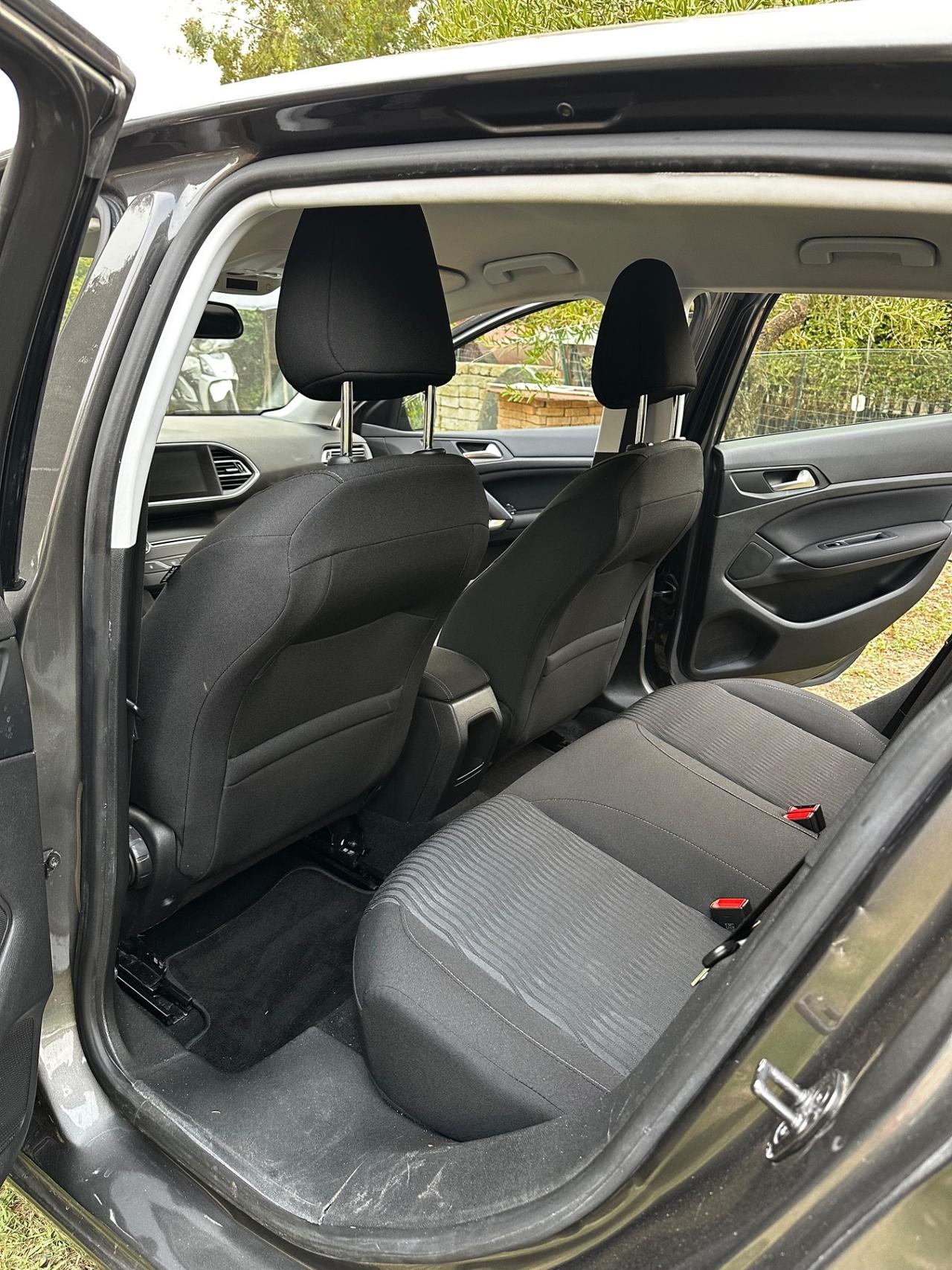 Peugeot 308 BlueHDi 100 S&S Access