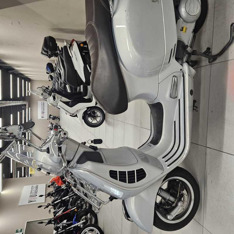Vespa GTS 300 Touring ABS - 2016