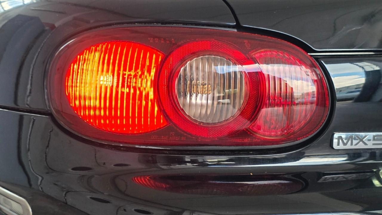 Mazda MX-5 1.8 A/C FULL OPTIONAL