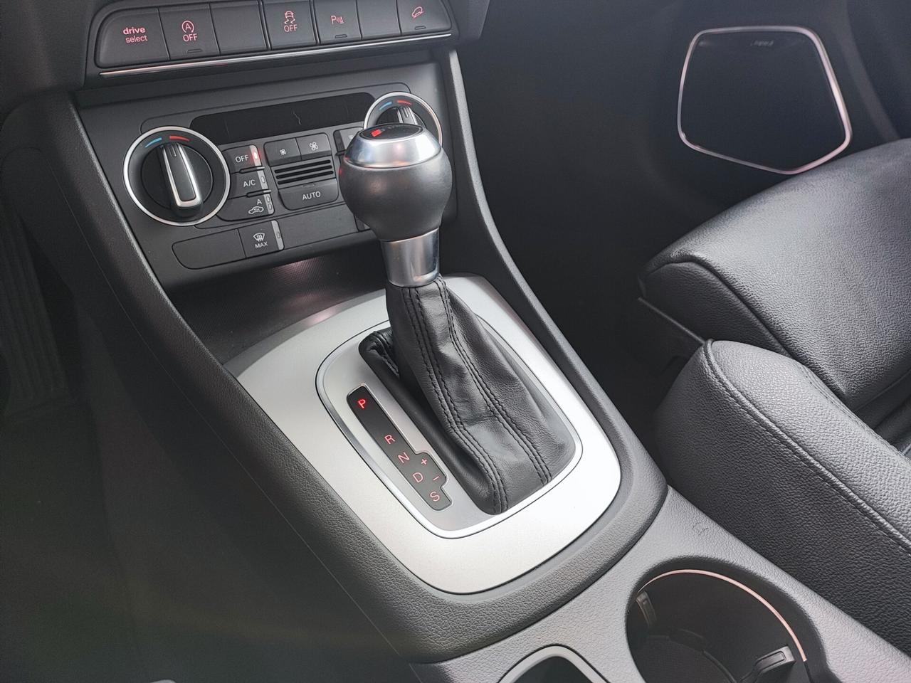 Audi Q3 2.0 TFSI 220 CV quattro S tronic Sport