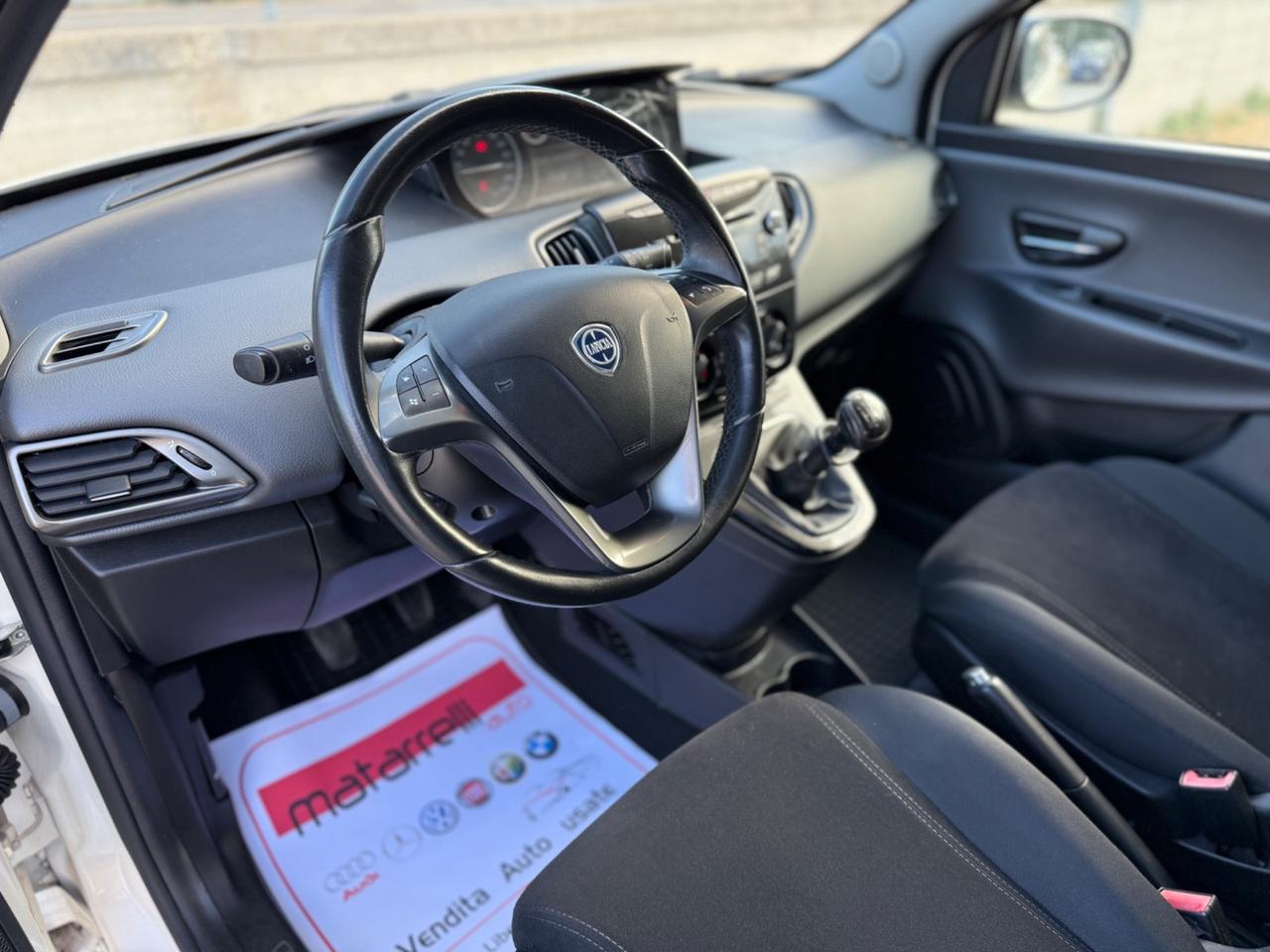 Lancia Ypsilon 1.2 69 CV 5 porte S&S Platinum