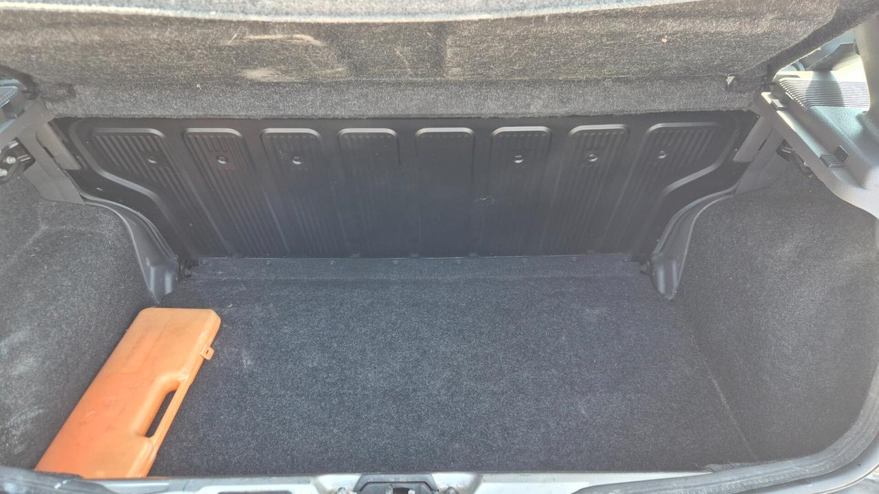 Fiat Punto 1.2i cat 5 porte SX