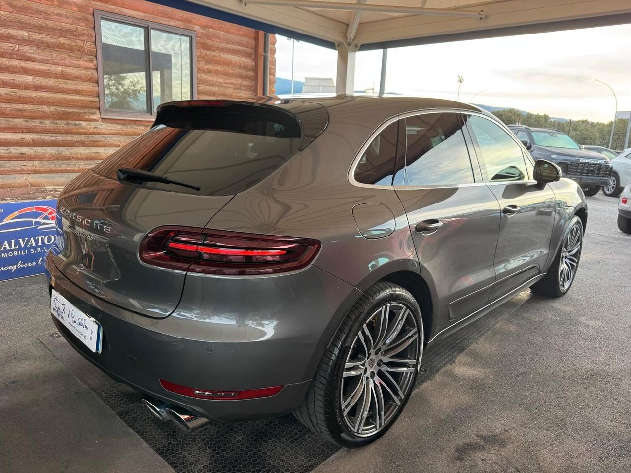Porsche Macan 3.6 Turbo Performance