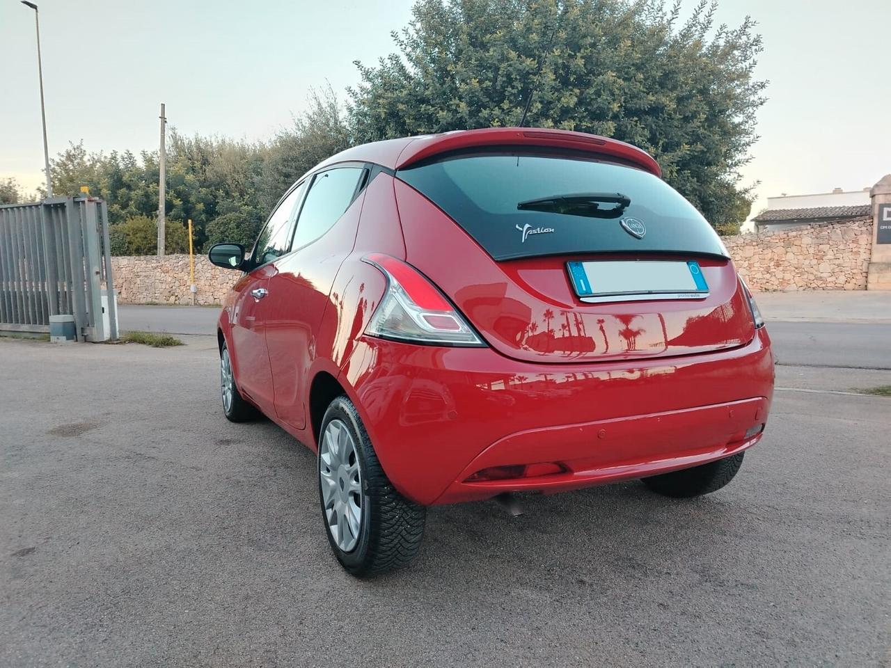 Lancia Ypsilon 1.2 5 porte GPL Ecochic Gold