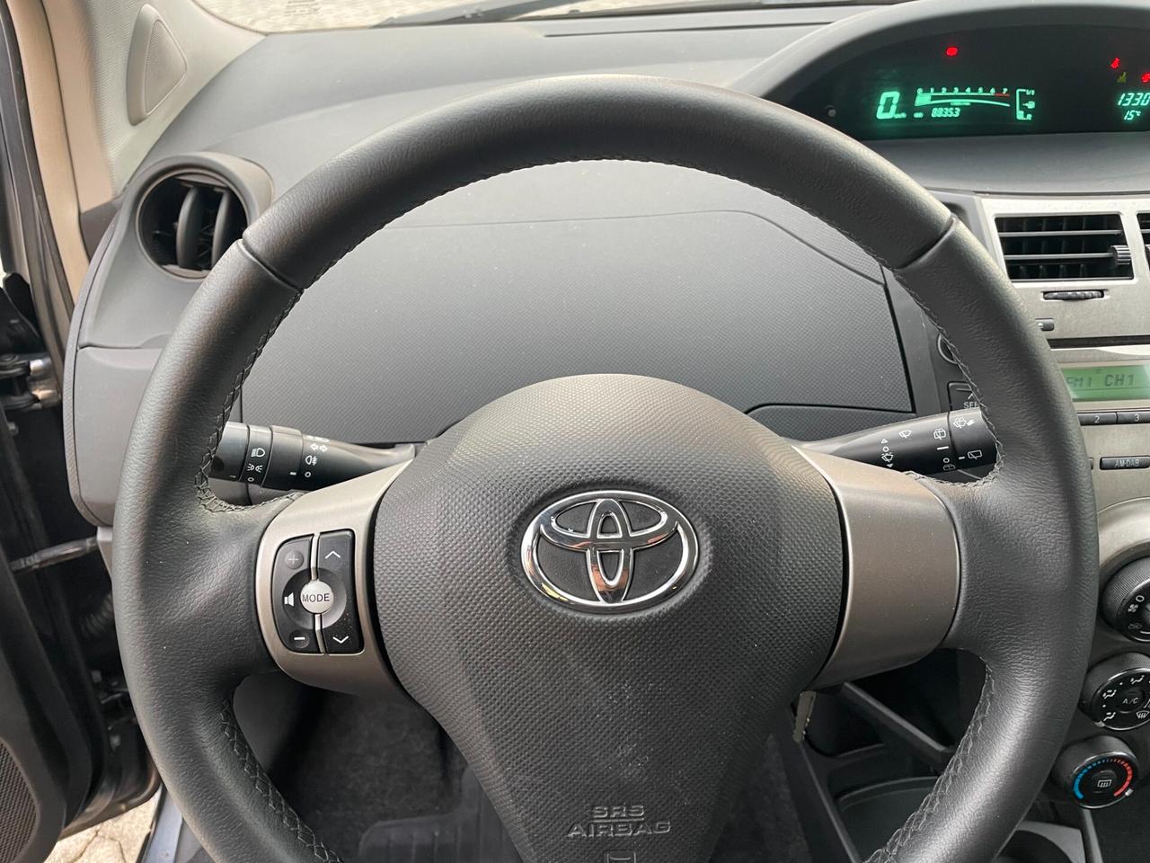 Toyota Yaris 1.0 5 porte Now IDONEA NEOPATENTATI