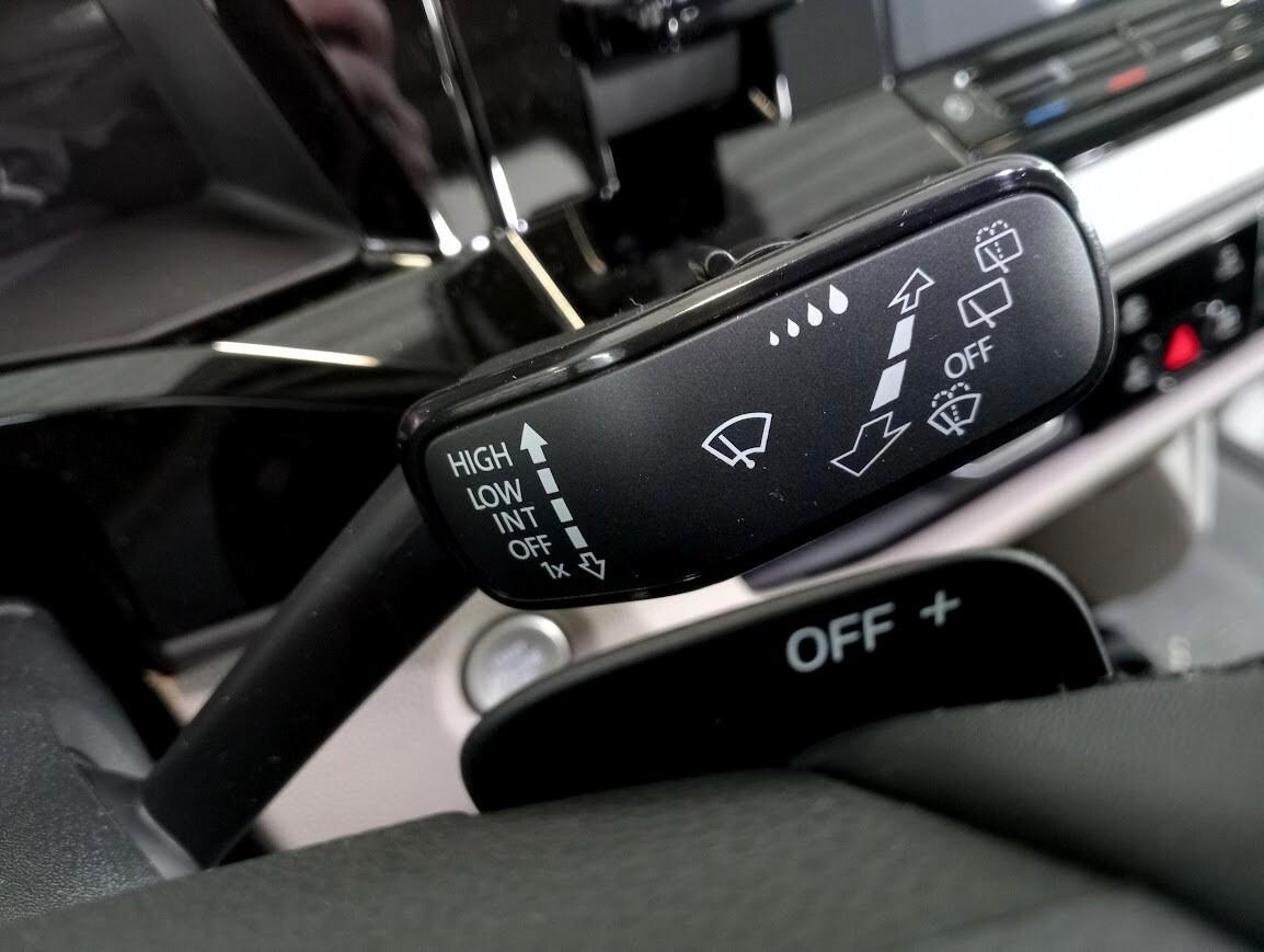 Volkswagen T7 Multivan 1.5 245cv PHEV 4MOTION 4X4 LIFE 7P PRONTA CONS