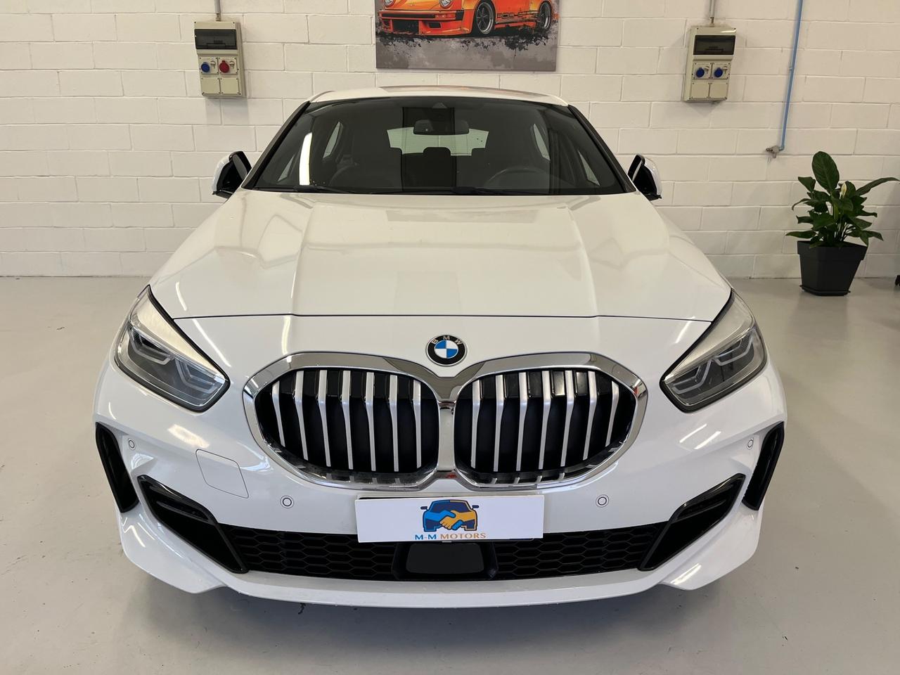 Bmw 118 118d 5p. Msport