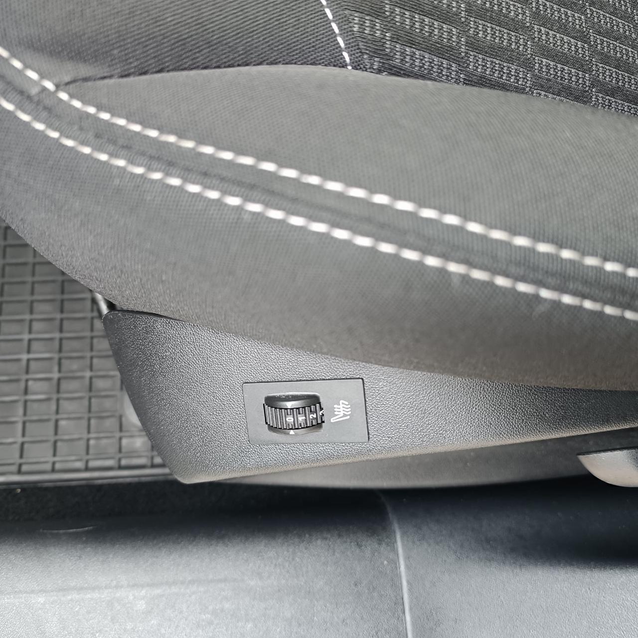 Peugeot 208 BlueHDi 100 5 porte Allure