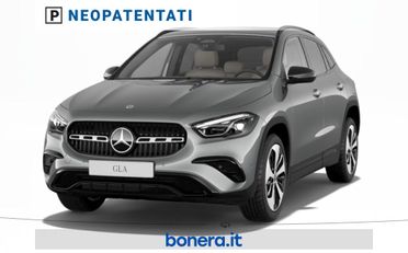 Mercedes GLA 180 180 Progressive Advanced Plus 7G-DCT