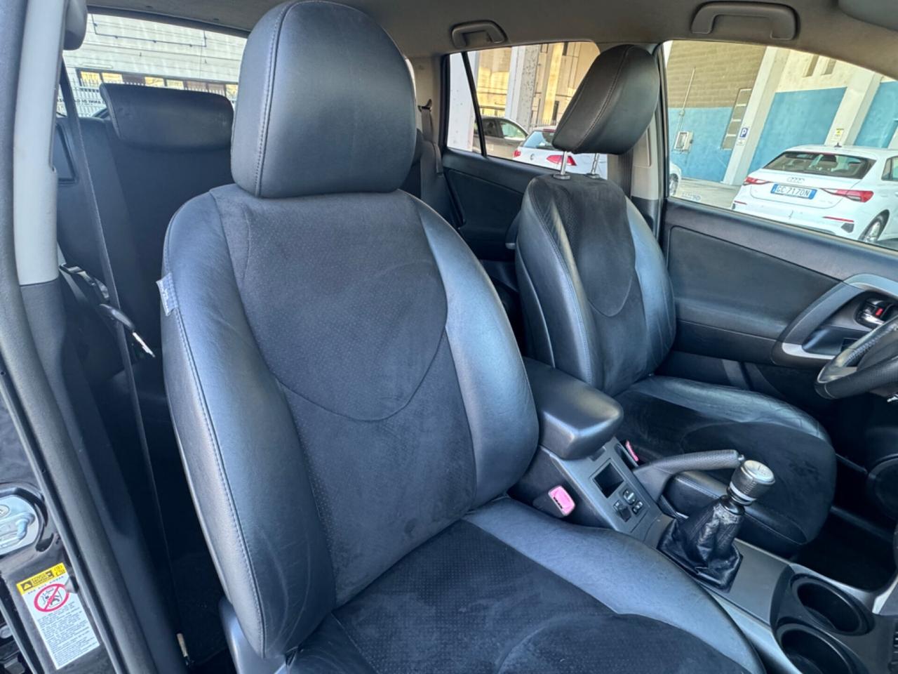 Toyota RAV4 2.2 D-4D 150 CV DPF Exclusive 2011