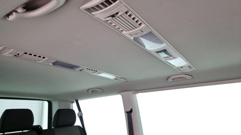 Volkswagen Caravelle 2.0 TDI 110CV PC Business 9 posti