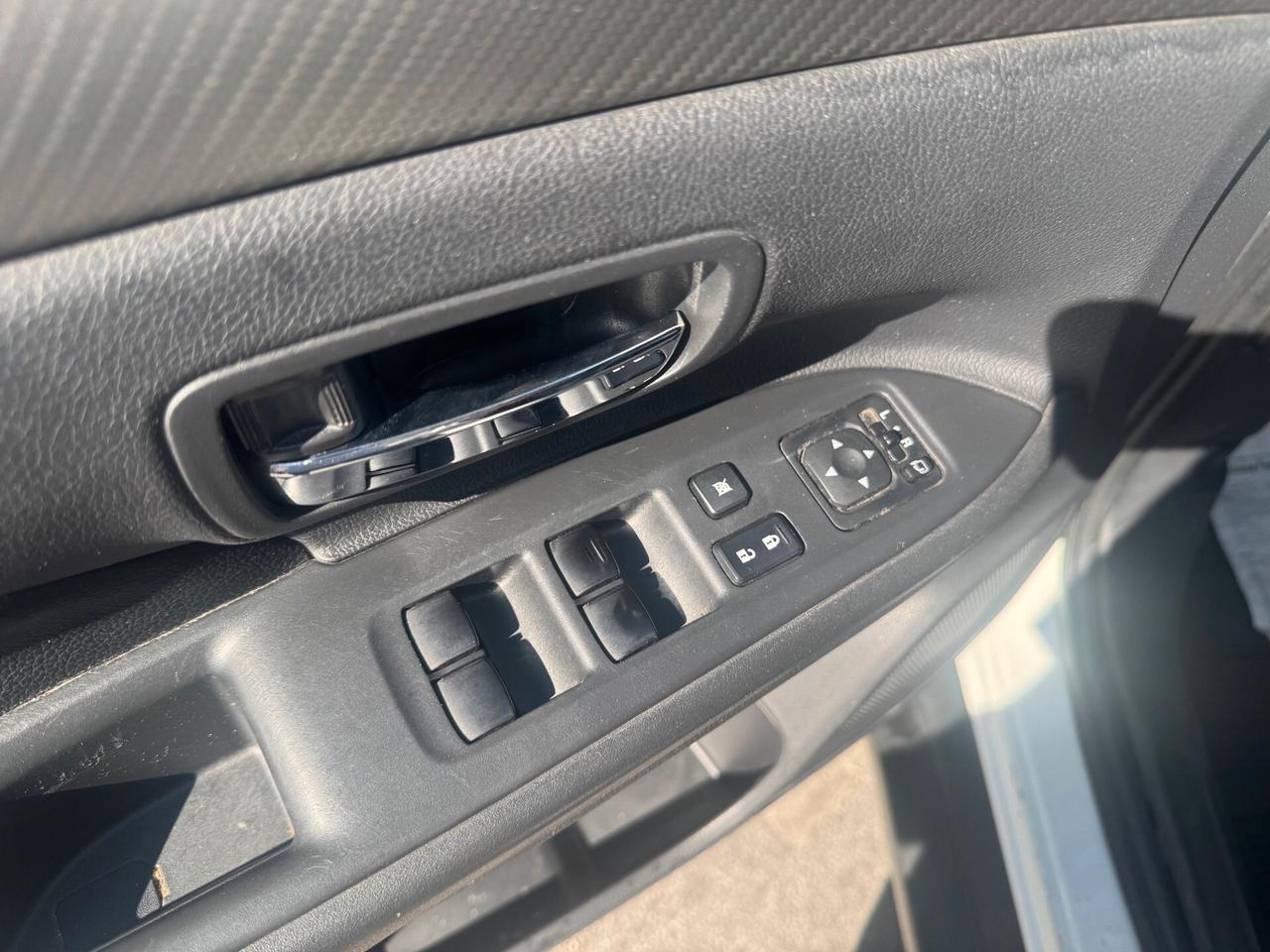 Mitsubishi Outlander 2.2 DI-D 4WD Intense