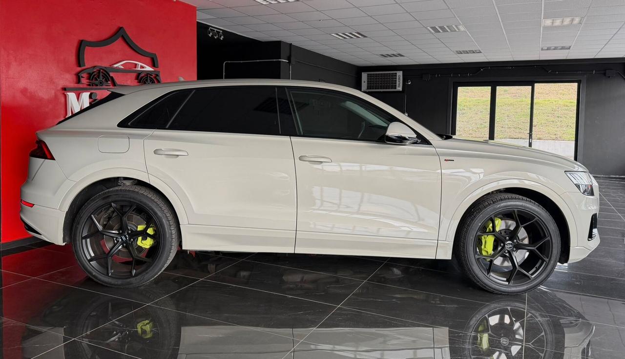 Audi Q8 45 TDI quattro tiptronic Sport
