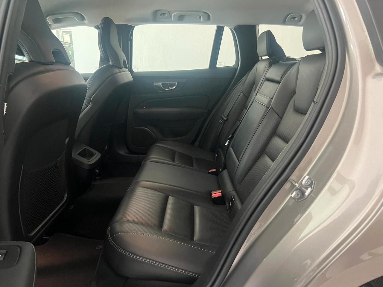 Volvo V60 D3 AWD Geartronic Inscription my20