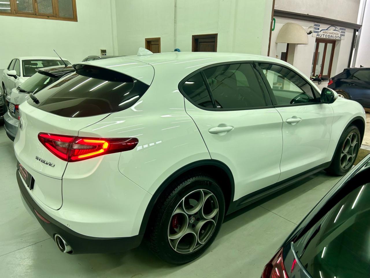 Alfa Romeo Stelvio 2.2 190 CV AT8 Q4 FINANZIABILE