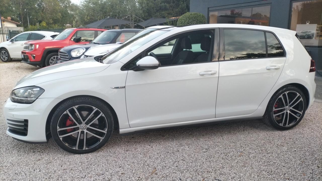 Volkswagen Golf GTD 2.0 TDI DSG 5p.