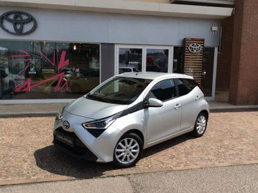 Toyota Aygo Connect 1.0 VVT-i 72 CV 5 porte x-play