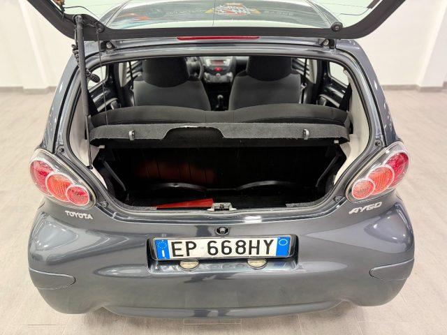 TOYOTA Aygo 1.0 12V VVT-i 5 porte Lounge Connect