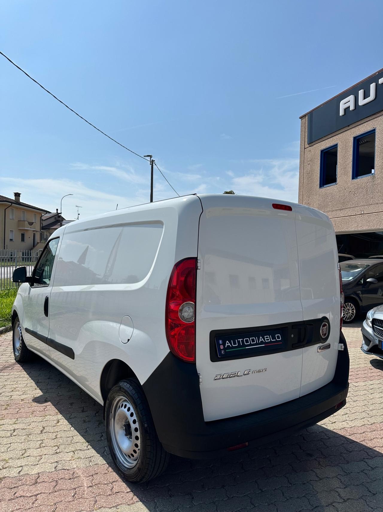 Fiat Doblo Doblò 1.6 MJT 105CV S&S PL-TA Cargo Maxi XL Lounge