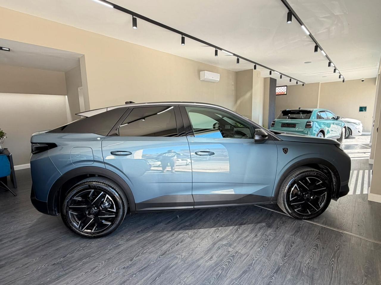 Peugeot 3008 Hybrid 136cv e-DCS6 GT my25