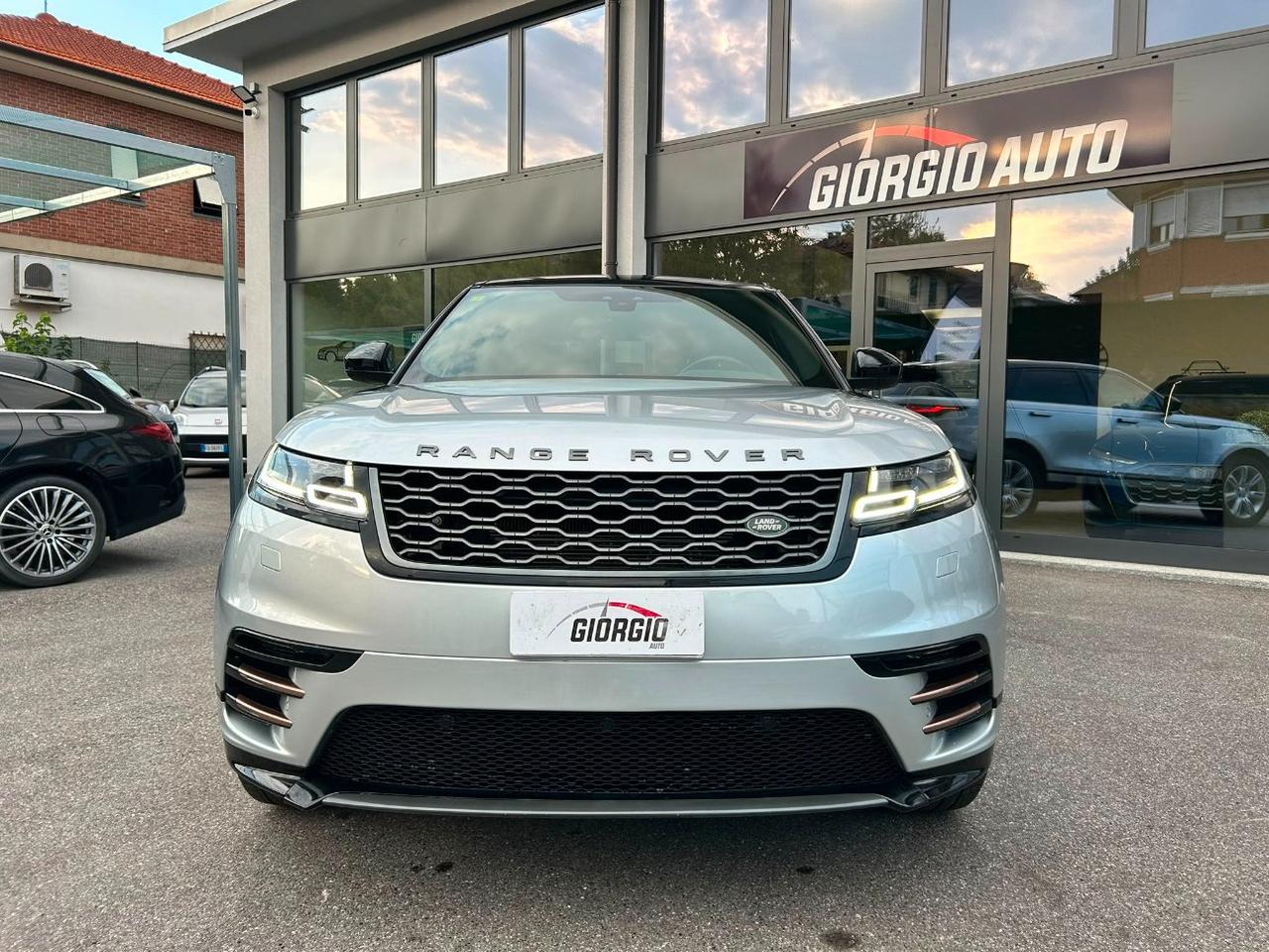 LAND ROVER Range Rover Velar 2.0D I4 240 CV R-Dynamic SE